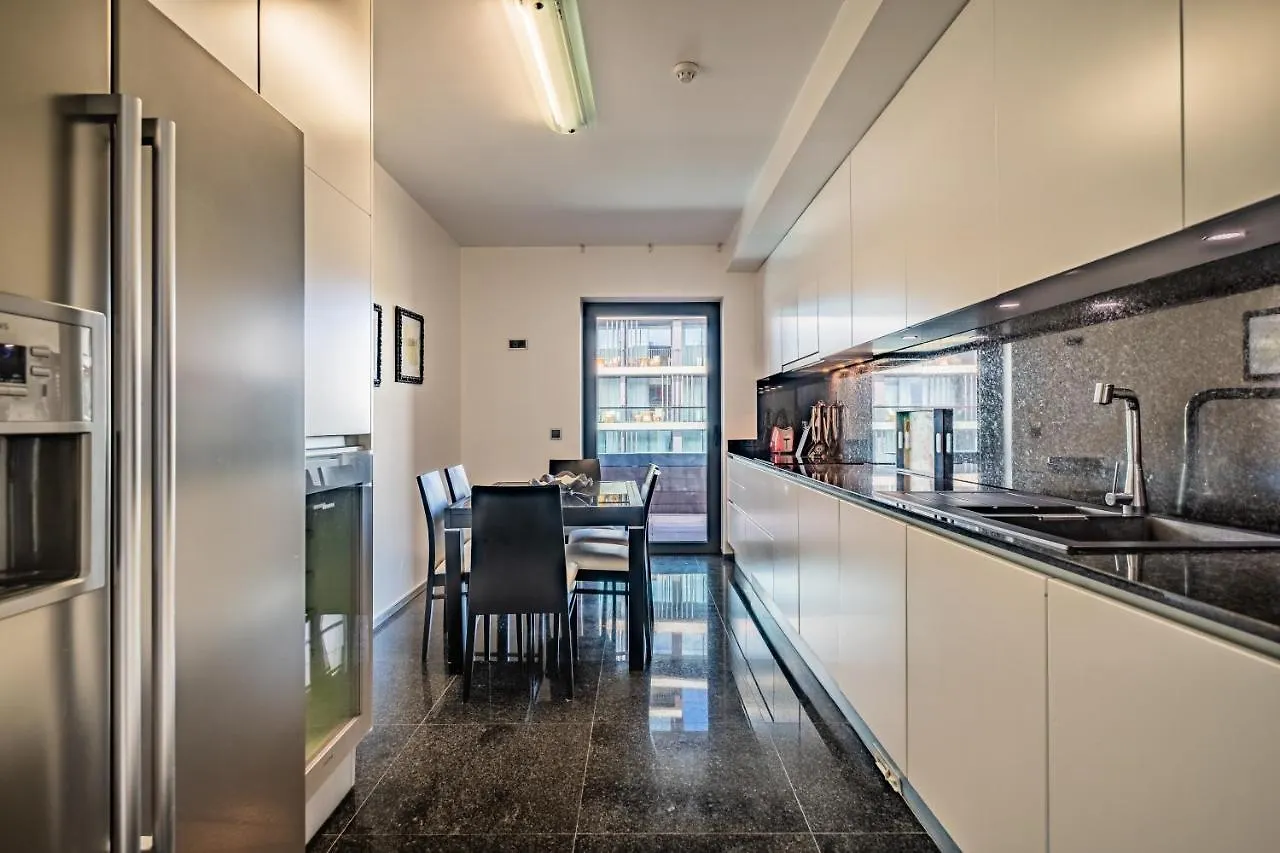 Funchal Casino View, Luxury Apartment, Big Balcony, Free Pool, Wifi And Parking Διαμέρισμα Φουνκάλ